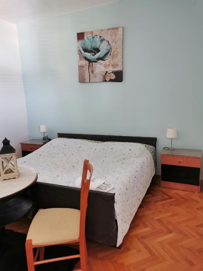 Apartments ชิมูนี ภายนอก รูปภาพ